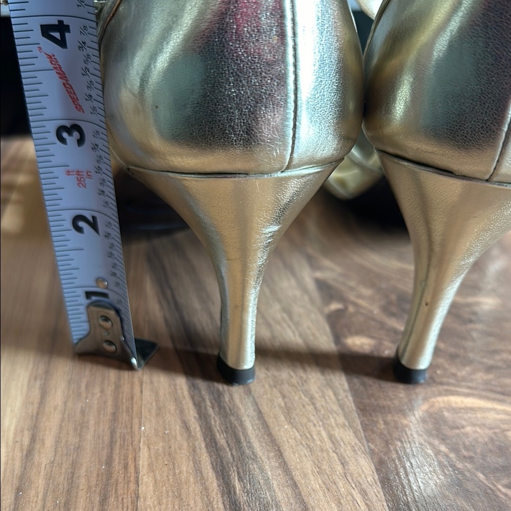 NWT Metaphor Gold Strappy Heels Sandals, Size 7 Formal Dress Wedding Dance Prom - Picture 10 of 10